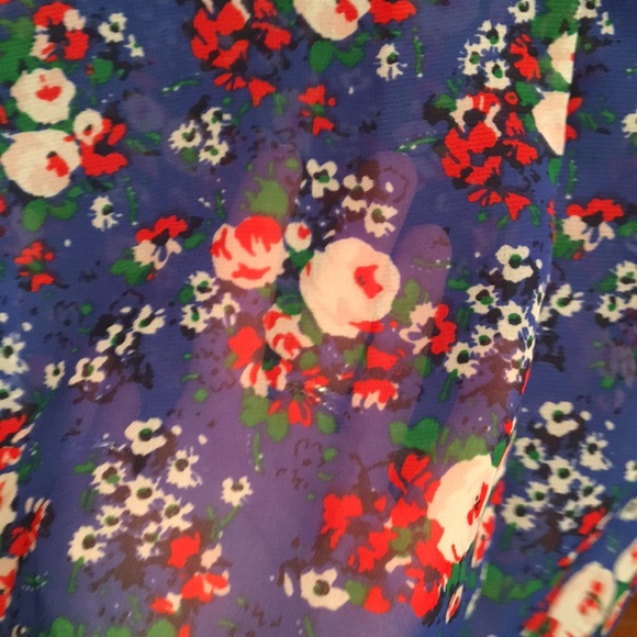 Bundle! 2 Tommy girl spring tops - Picture 4 of 14